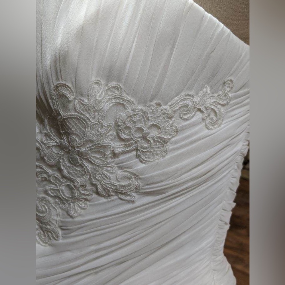 Brand New Ivory Wedding Dress - Picture 15 of 15